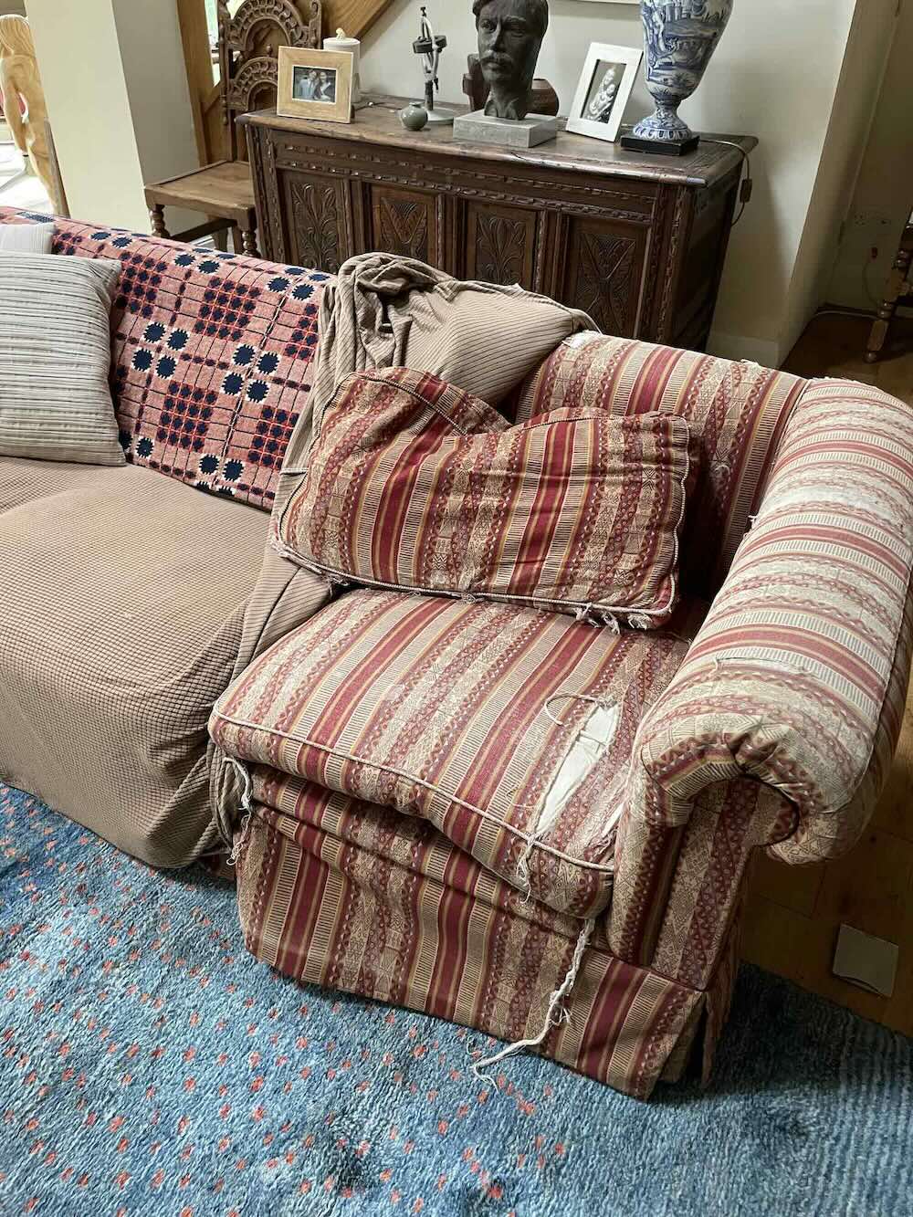 old three seater sofa settee old three seater sofa settee