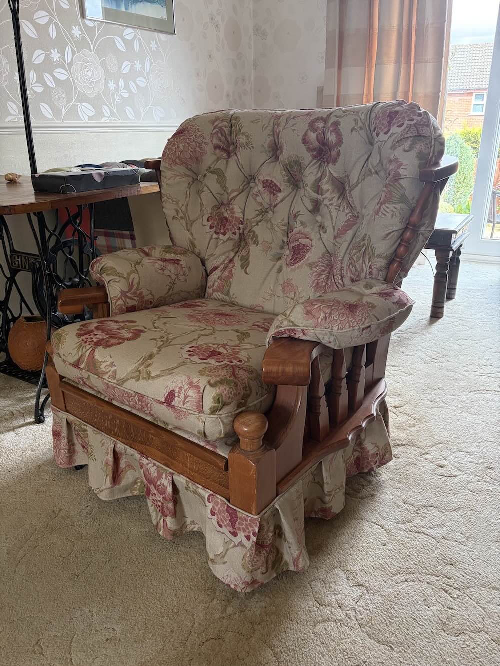 Buttoned Floral Armchair